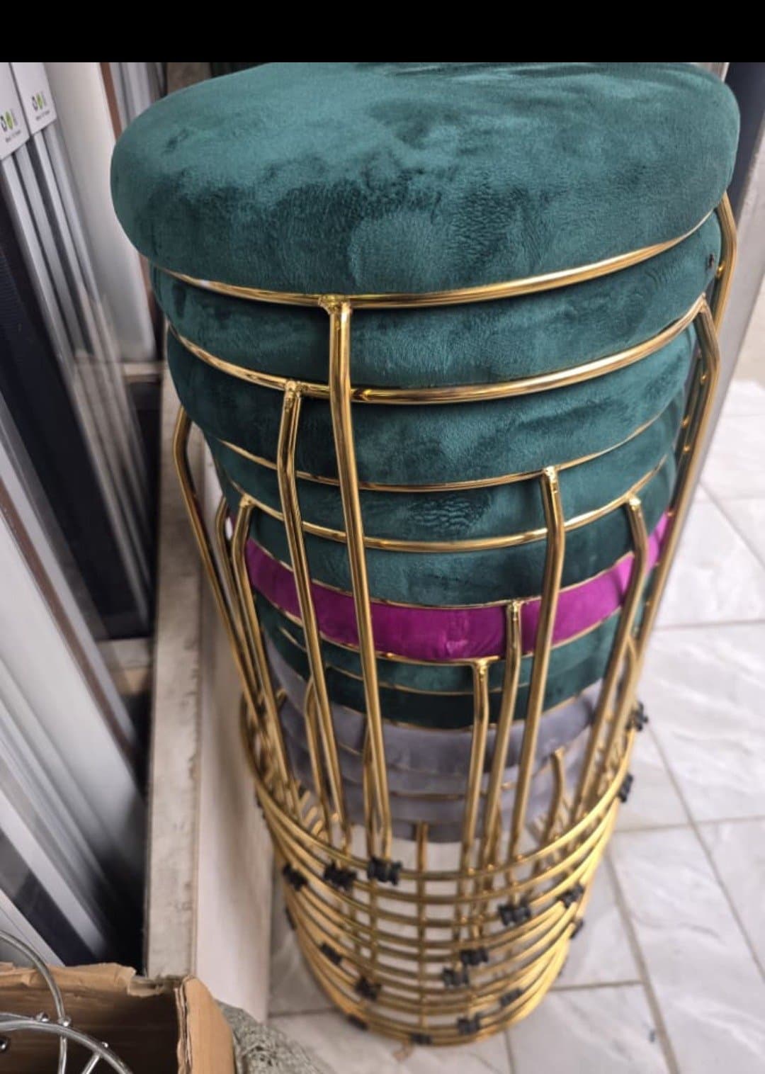 Chaises — 1/1