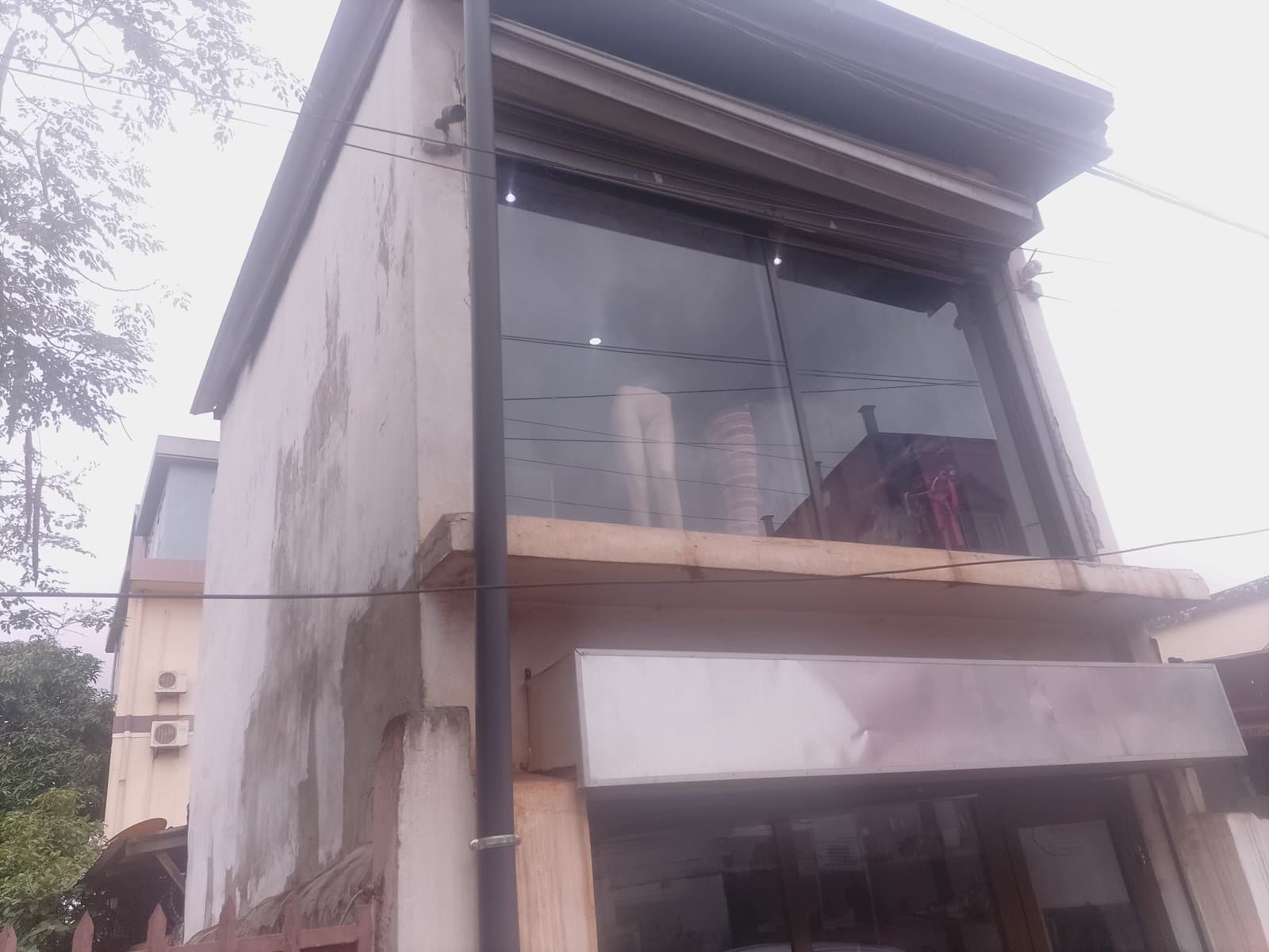 Espace a louer — 1/4