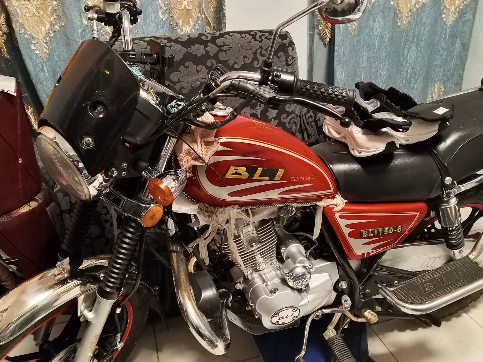 Moto à vendre — 1/2