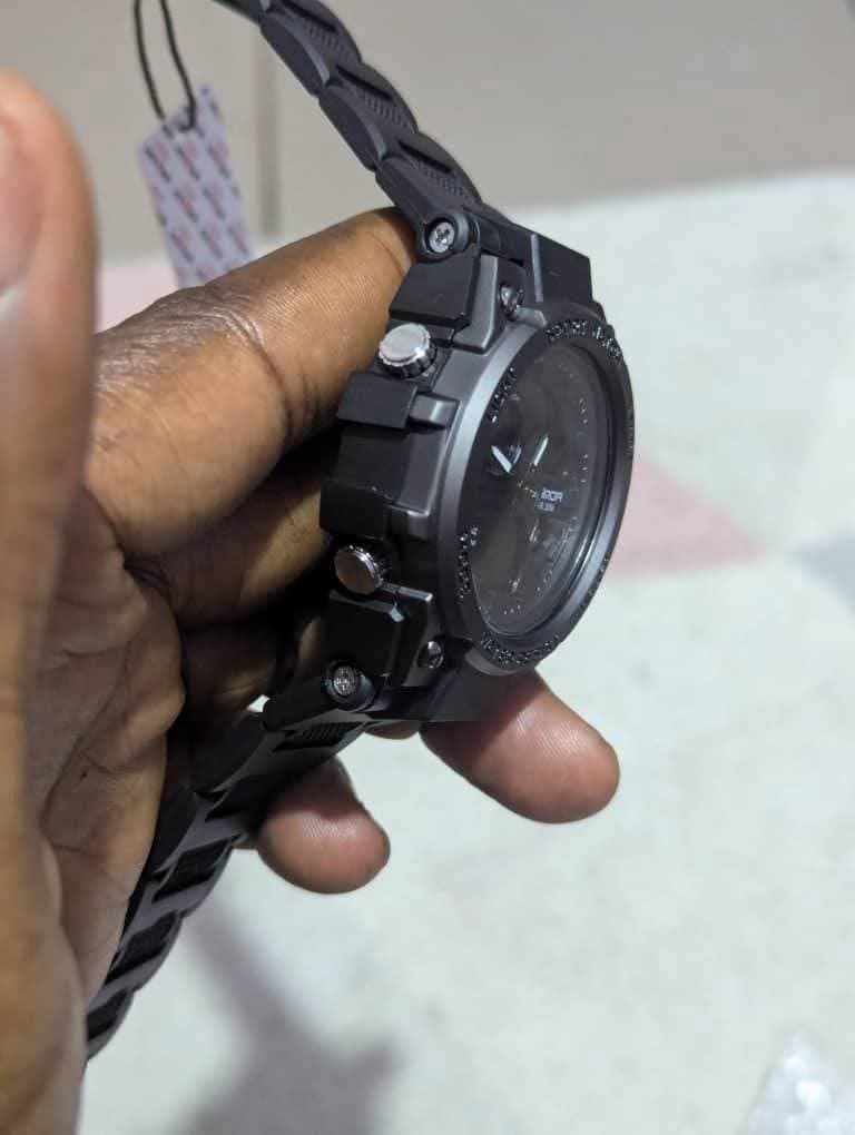 Montre sport type militaire — 1/10