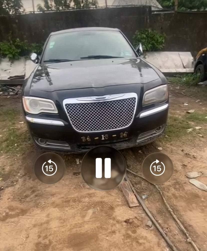 Chrysler 300C 2014 — 1/2