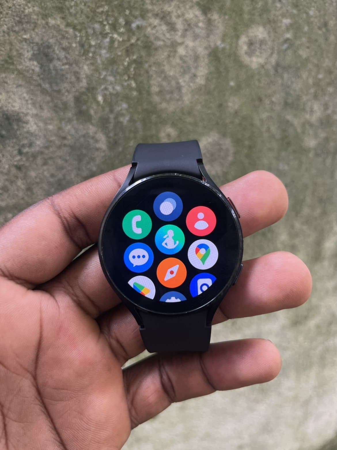 Samsung Galaxy Watch4 (EY2k) — 1/5