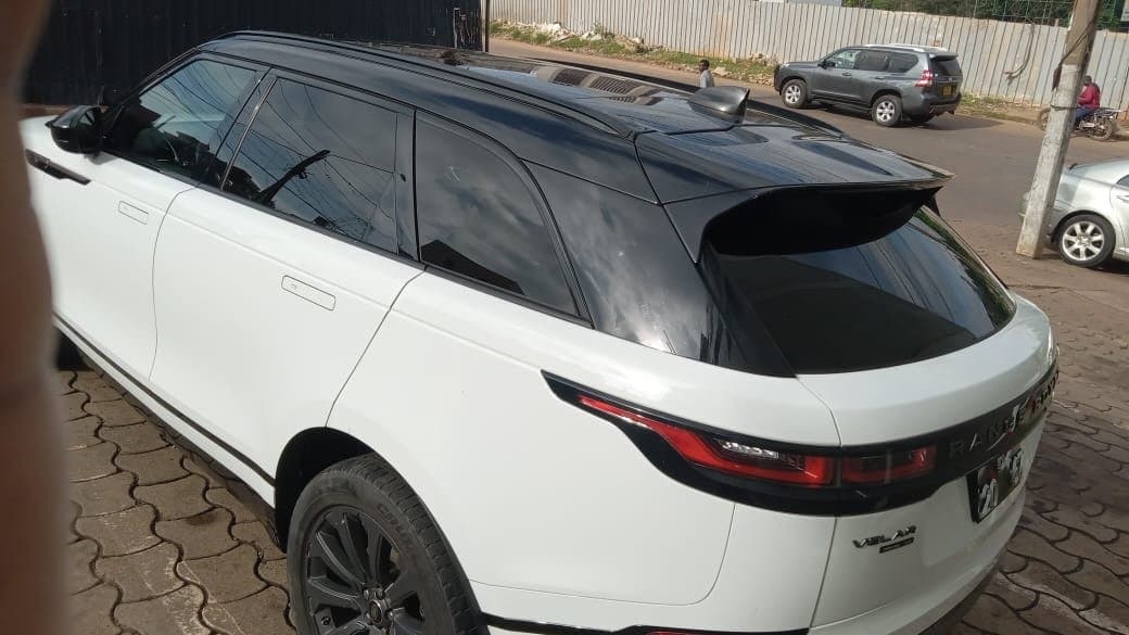 Range Rover Velar — 1/10